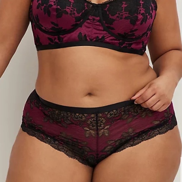 Torrid 3 piece set - Berry & Black Lace Bralette, cheeky panty & garter … - Picture 9 of 10